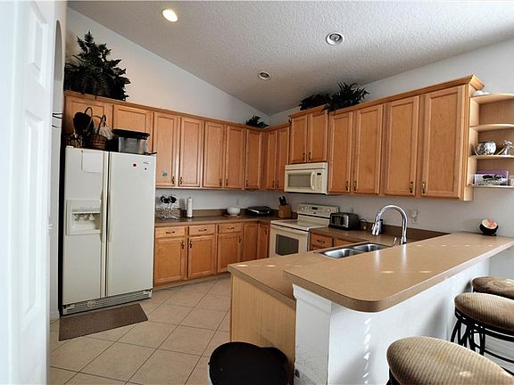 5th image of 5560 Burlwood Dr