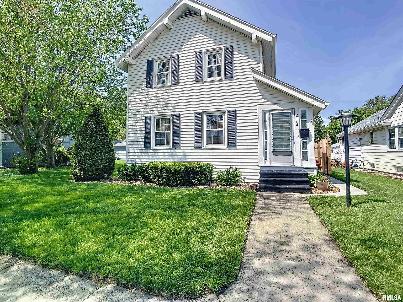 2165 6th St, East Moline, IL 61244 Zillow