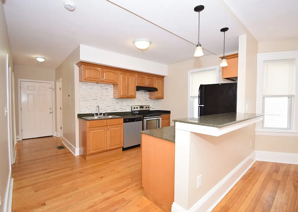 3 S Buffum St