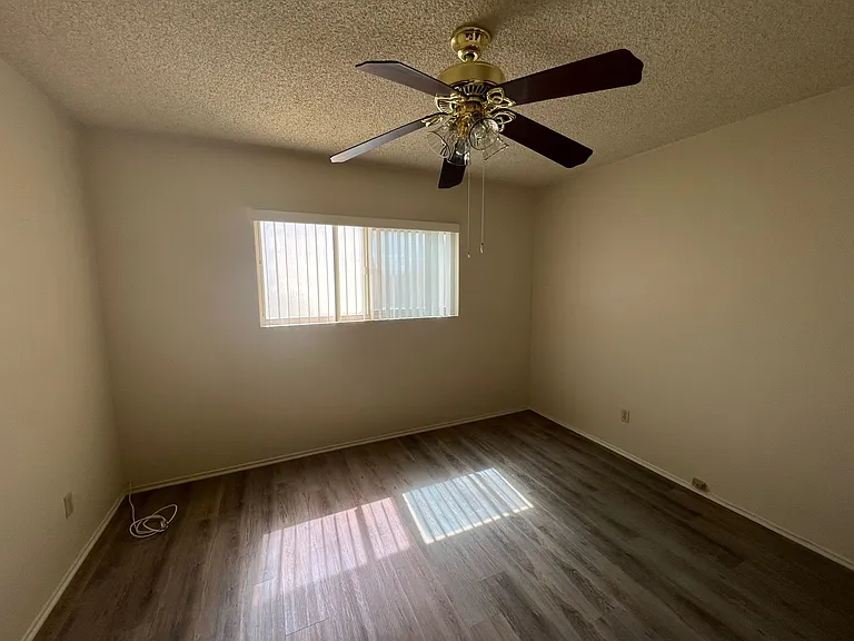 634 Marion Pl — Photo 9
