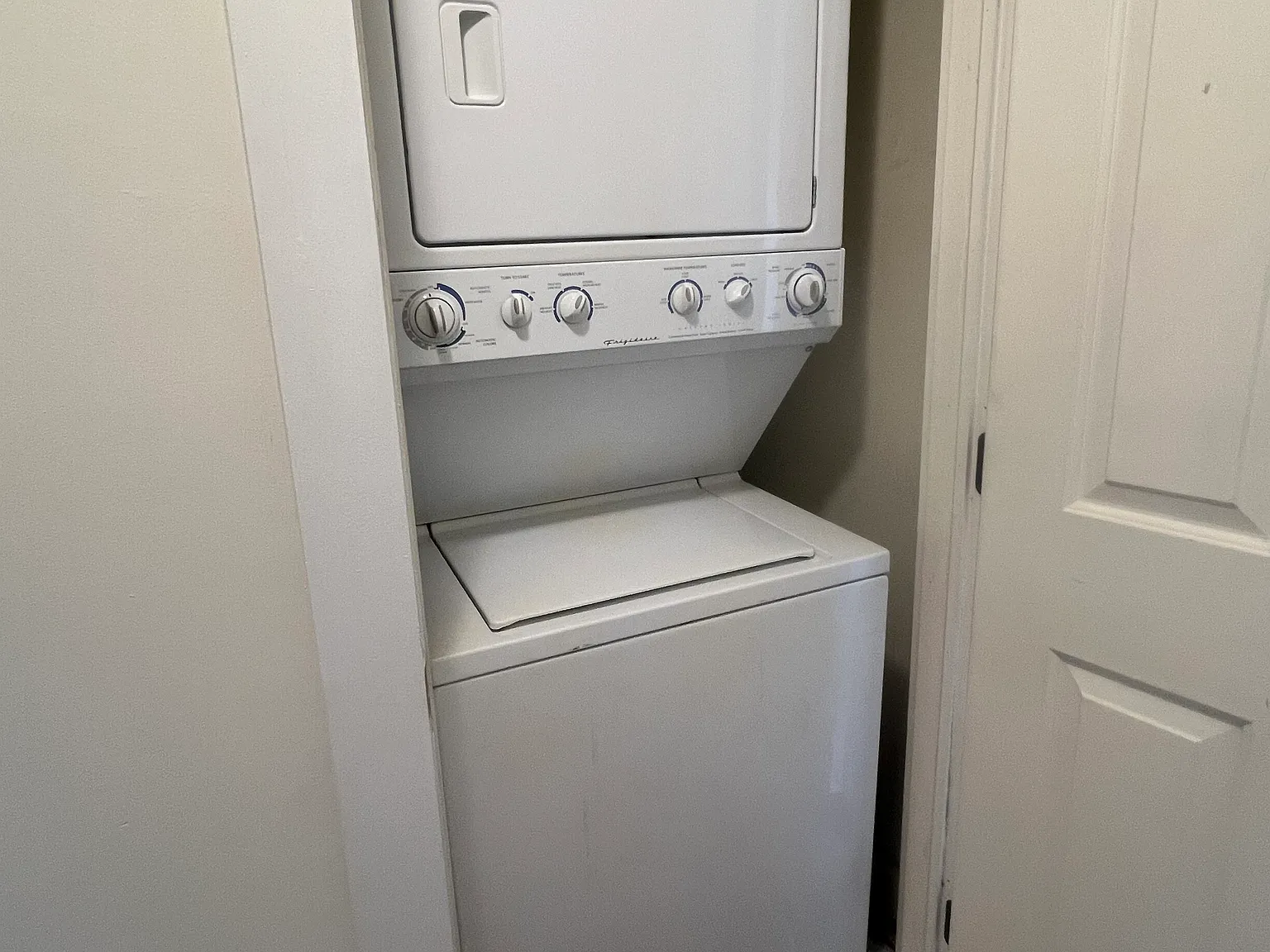 2 bed, 875 sqft, $1,500 — Photo 4
