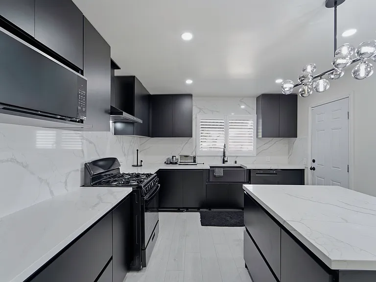 1705 E Lincoln Ave #A-B — Photo 15
