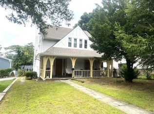 5 Crest Place, Elmsford, NY 10523