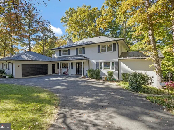 3416 Mansfield Rd, Falls Church, VA 22041