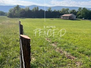 1195 Mountain View Dr, Rileyville, VA 22650