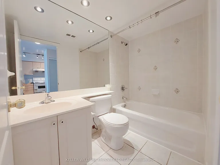 48 Suncrest Blvd #803 — Photo 11