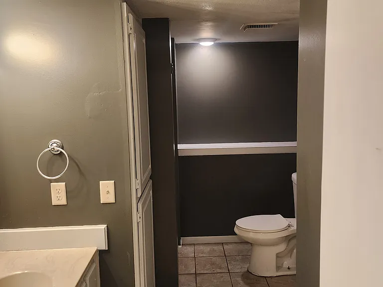 2nd bathroom