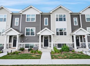 1533 Yosemite Way, Hampshire, IL 60140