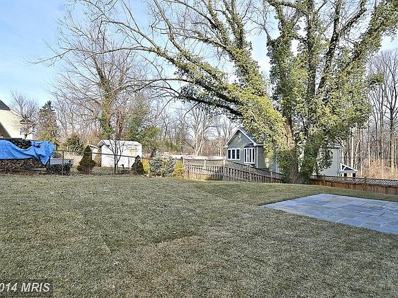 2nd image of 5603 Lone Oak Dr