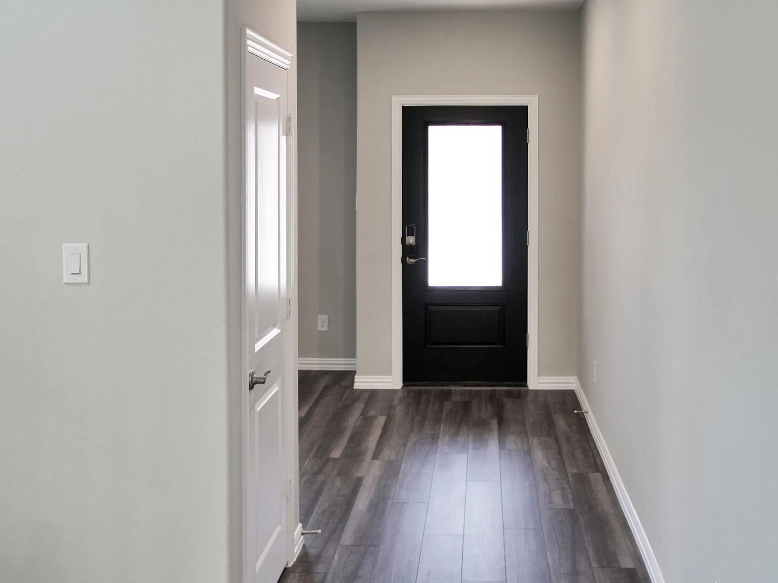 4 bed, 3111 sqft, $3,200 — Photo 3