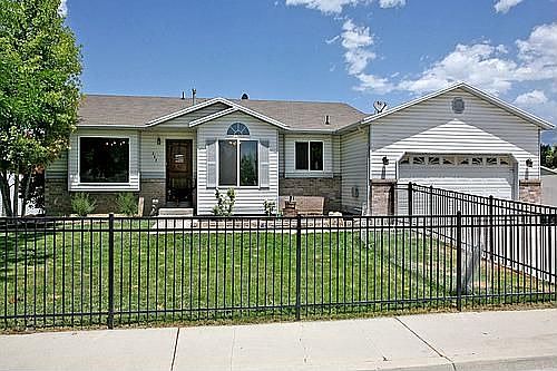 2nd image of 365 E 350th St S