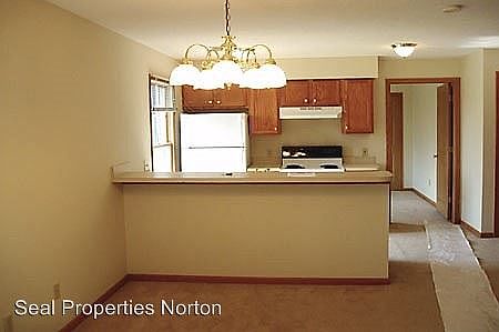3rd image of 3953 Mount Vernon Blvd APT 6