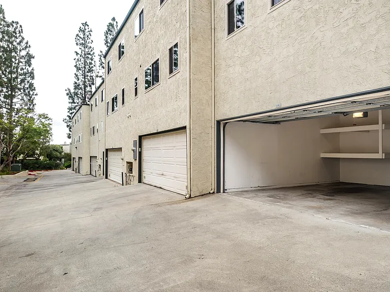 11260 Overland Ave #23G-1 — Photo 20