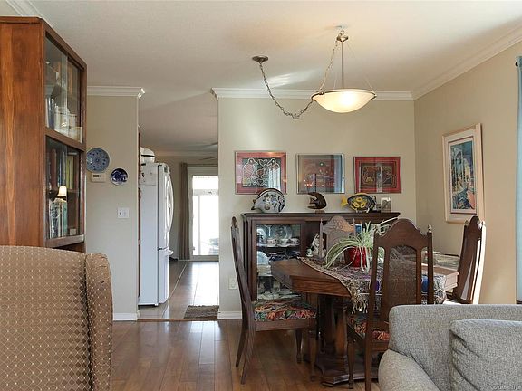 5th image of 1260 Raymer Ave Unit 401