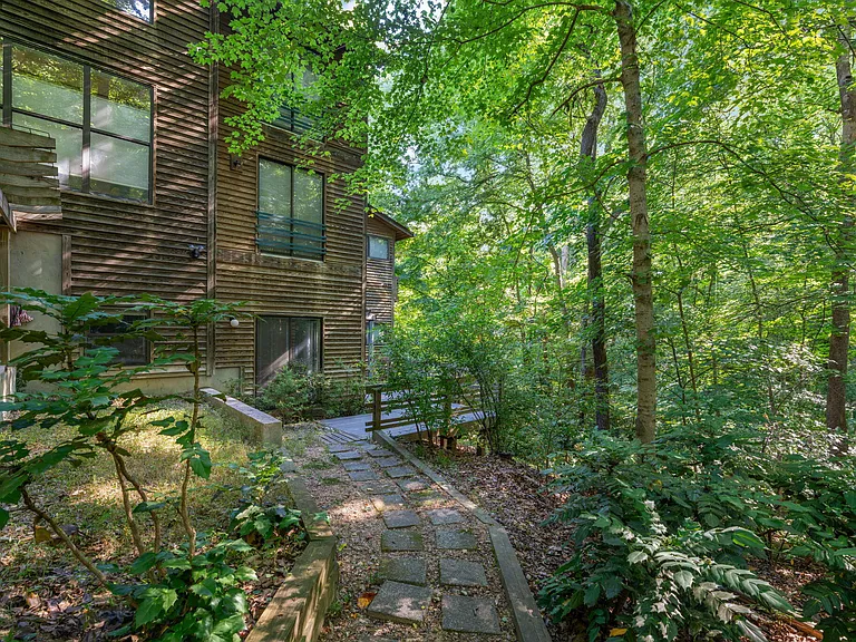 104 Rose Ln #A — Photo 13