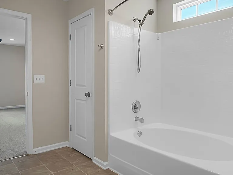 8003 Henderson Rd — Photo 37
