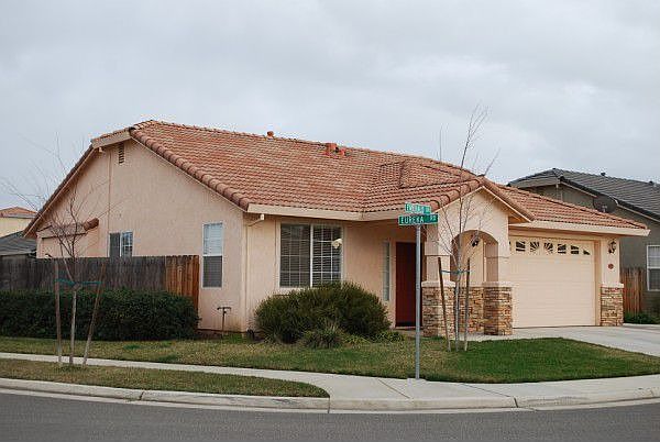 1st image of 2511 Emerald Dr