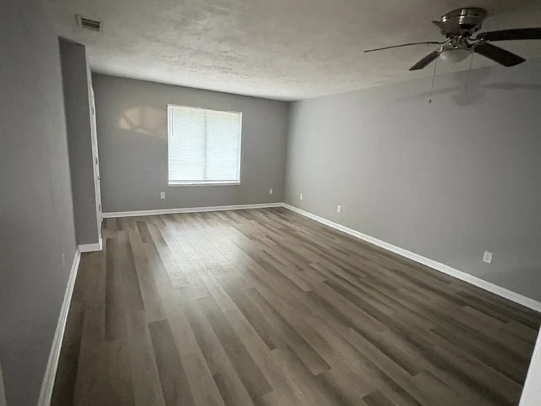 1824 Seay Ct — Photo 4
