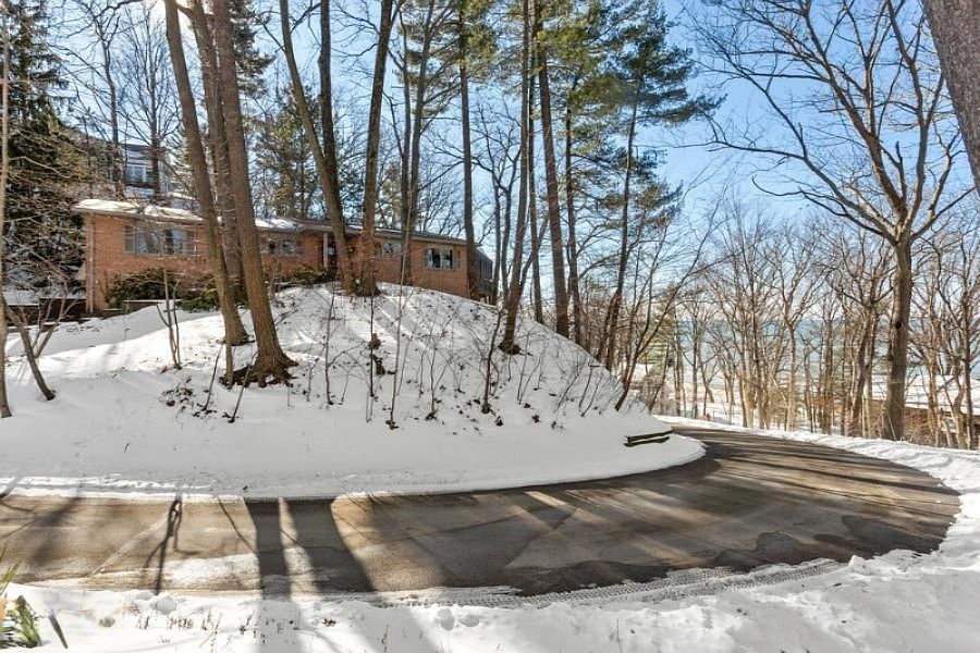 9690 Circle Dr, Bridgman, MI 49106 Zillow