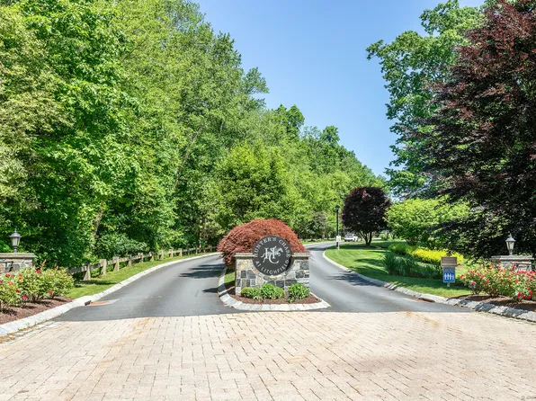 338 Hunter Drive #338, Litchfield, CT 06759