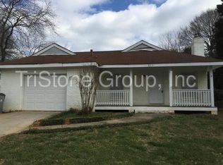 8031 Country Oaks Rd, Charlotte, NC 28227