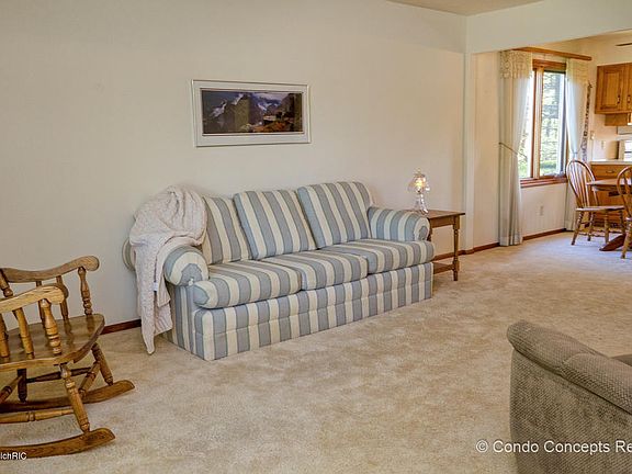 3rd image of 6742 Leisure Creek Dr SE #15