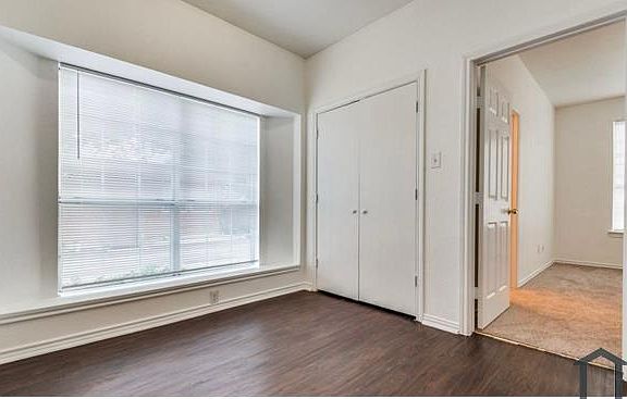 3rd image of 1108 Holly St #1108
