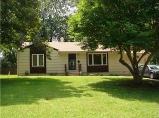 6004 Crescent Ave, Raytown, MO 64133