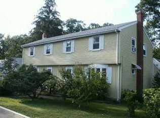 50 Lockwood St, Manchester, CT 06042