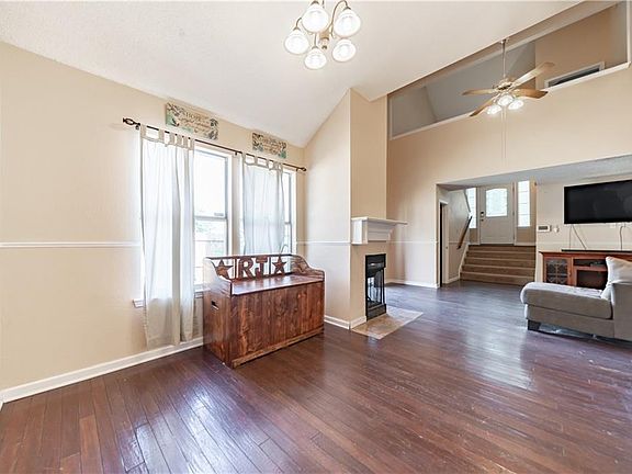 5th image of 7541 Arbor Hill Dr