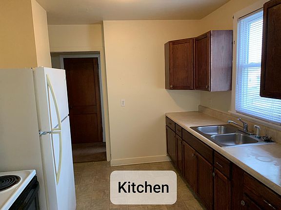 3rd image of 1205 Stewart Ave