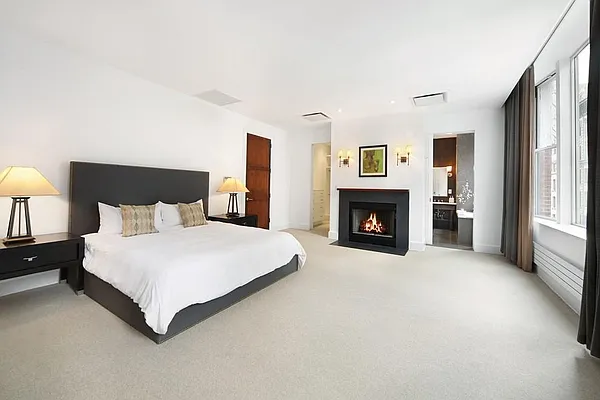 Sold by Corcoran | media 15