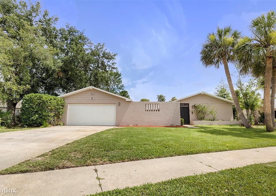 1st image of 10215 Landmark Dr
