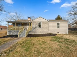 869 Cedar St, Alcoa, TN 37701