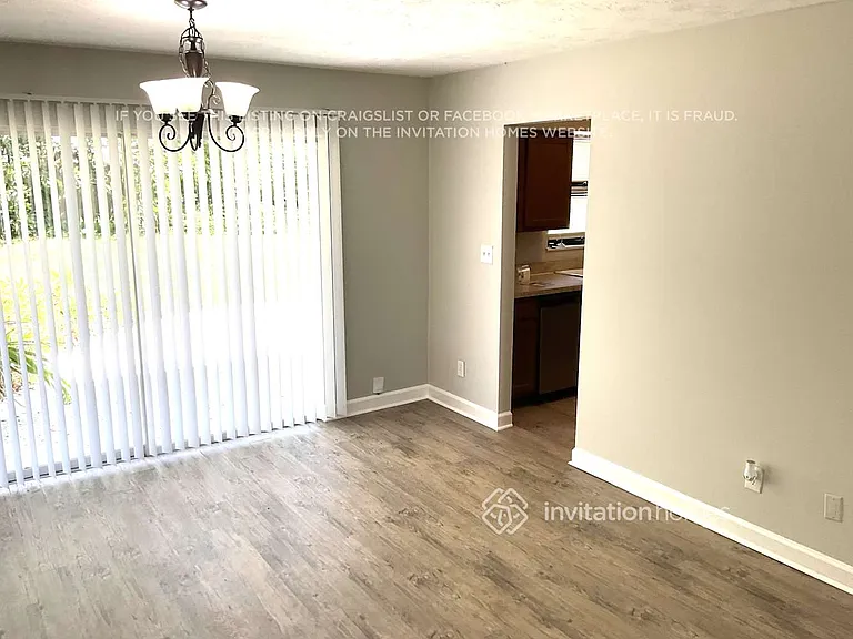 4633 Waverly Ln — Photo 7