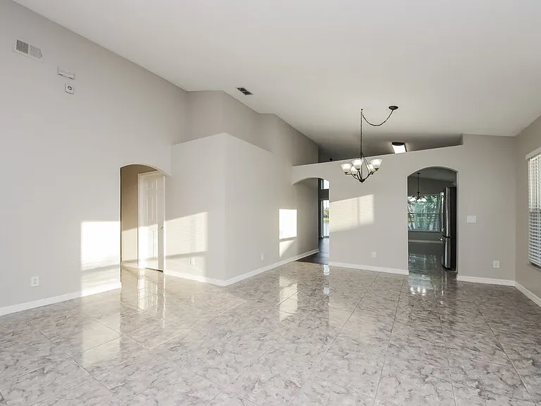 2143 Mallard Creek Cir — Photo 5
