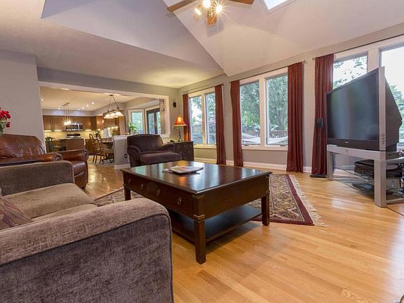 2nd image of 12691 Oakmere Dr NW