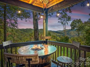 160 Bridle Dr, Maggie Valley, NC 28751