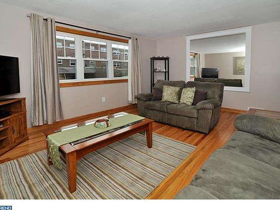 3rd image of 12033 Waldemire Dr