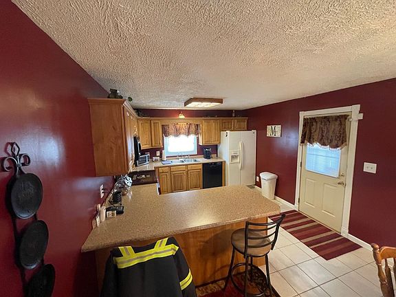 3rd image of 6410 W County Road 400 S