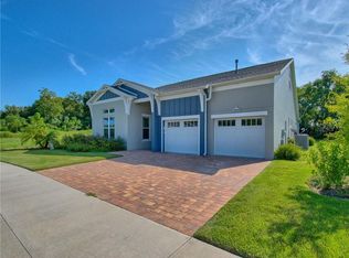 10625 White Oak Dr, Oxford, FL 34484