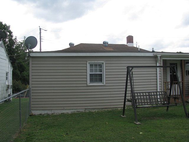 2nd image of 119 Emry St