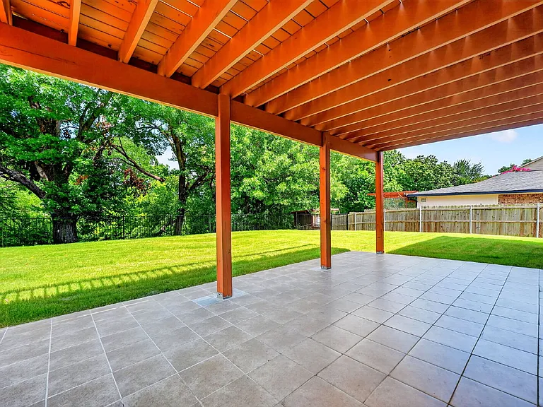 310 Overland Dr — Photo 26