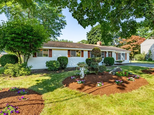 52 Brooks St, Maynard, MA 01754