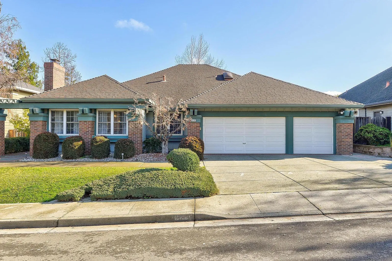 10196 English Oak Way photo 1