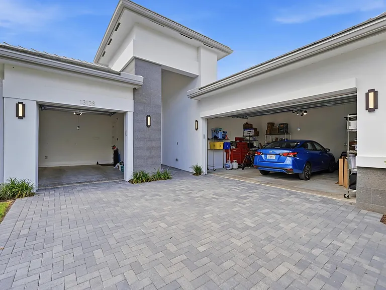 13128 Feathering Way — Photo 9