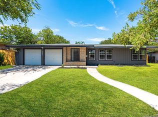 2221 La Manda Blvd, San Antonio, TX 78201