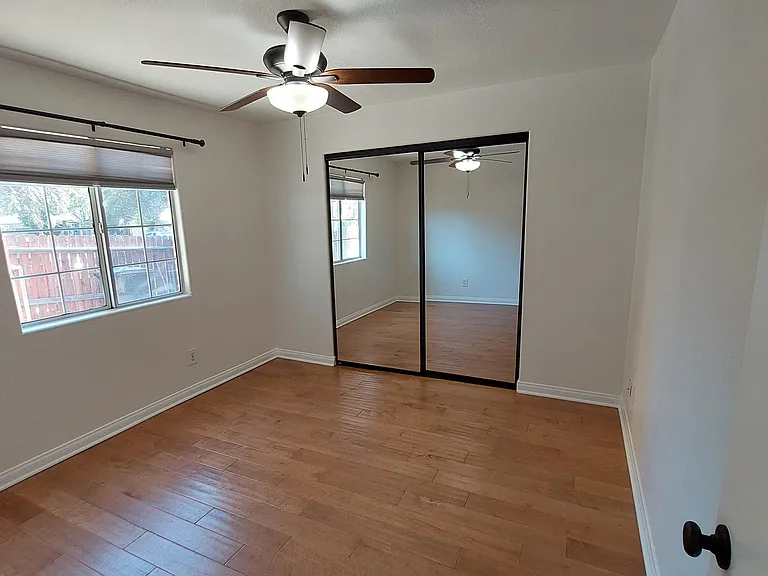 1000 E Commonwealth Ave — Photo 13
