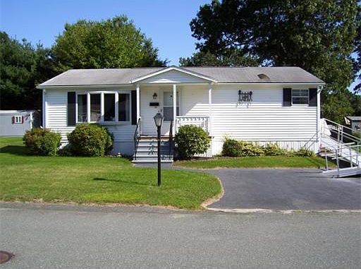 1st image of 34 Mountain Ash Dr