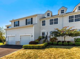 9185 Walker Park Dr, Columbus, OH 43240